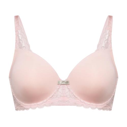 Bra packshot on white background — underwear ecommerce GoPackshot studio