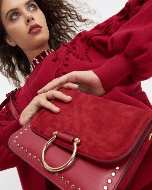 Crossbody bag on-model fashion photography — GoPackshot studio