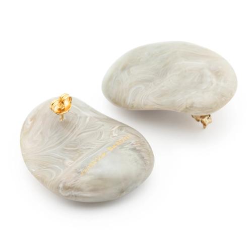 Earrings disc stud packshot on white background — jewellery photography GoPackshot