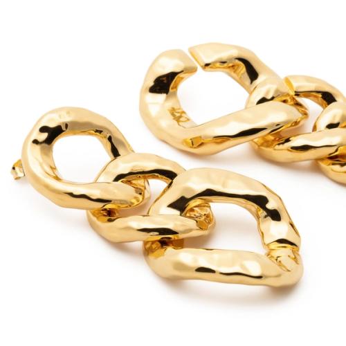 Bracelet macro showing hammered chain texture — jewellery photography GoPackshot