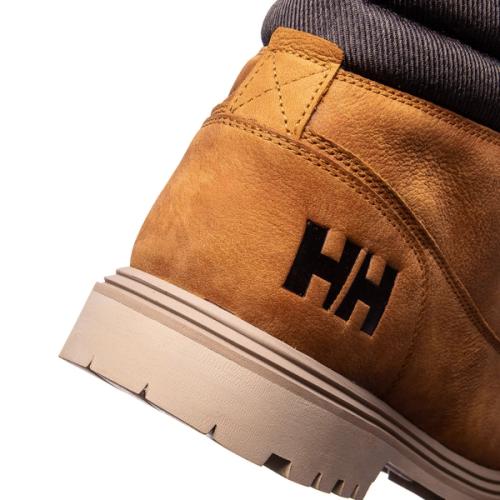 Boot heel construction detail close-up photography — product photo GoPackshot