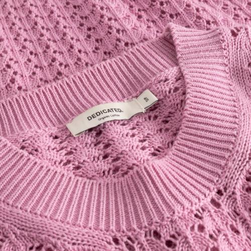 Sweater neckline label detail photography — womenswear ecommerce studio GoPackshot