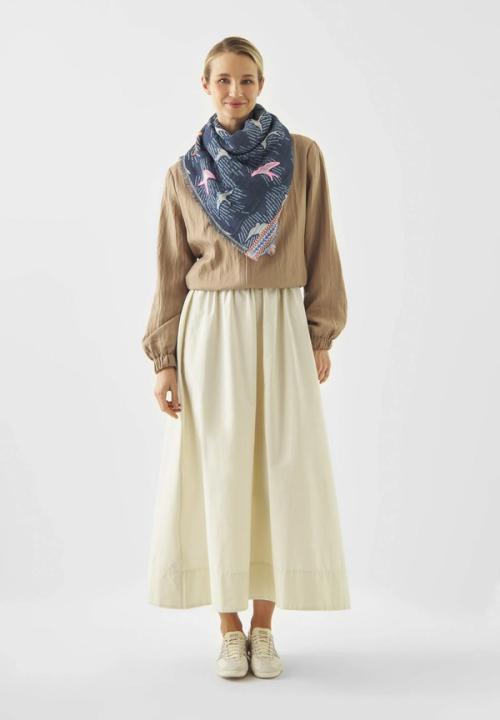 Blouse outfit on-model photography in studio — womenswear ecommerce GoPackshot