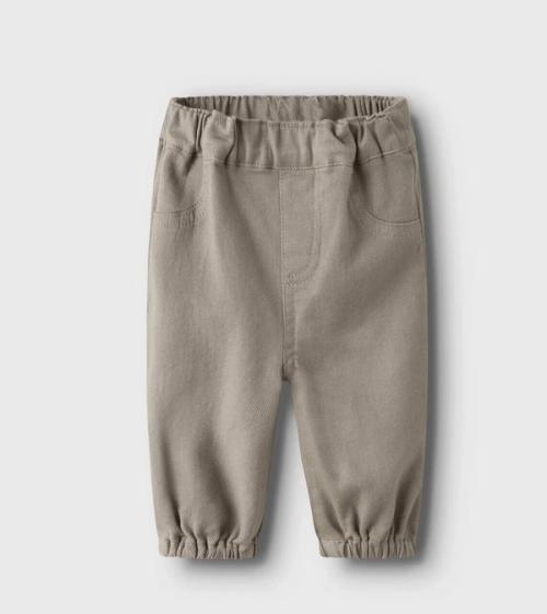 Kids pants packshot on white background — childrenswear ecommerce GoPackshot