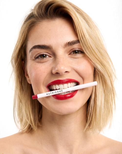 Lip liner on-model beauty photography with red lip styling — GoPackshot studio
