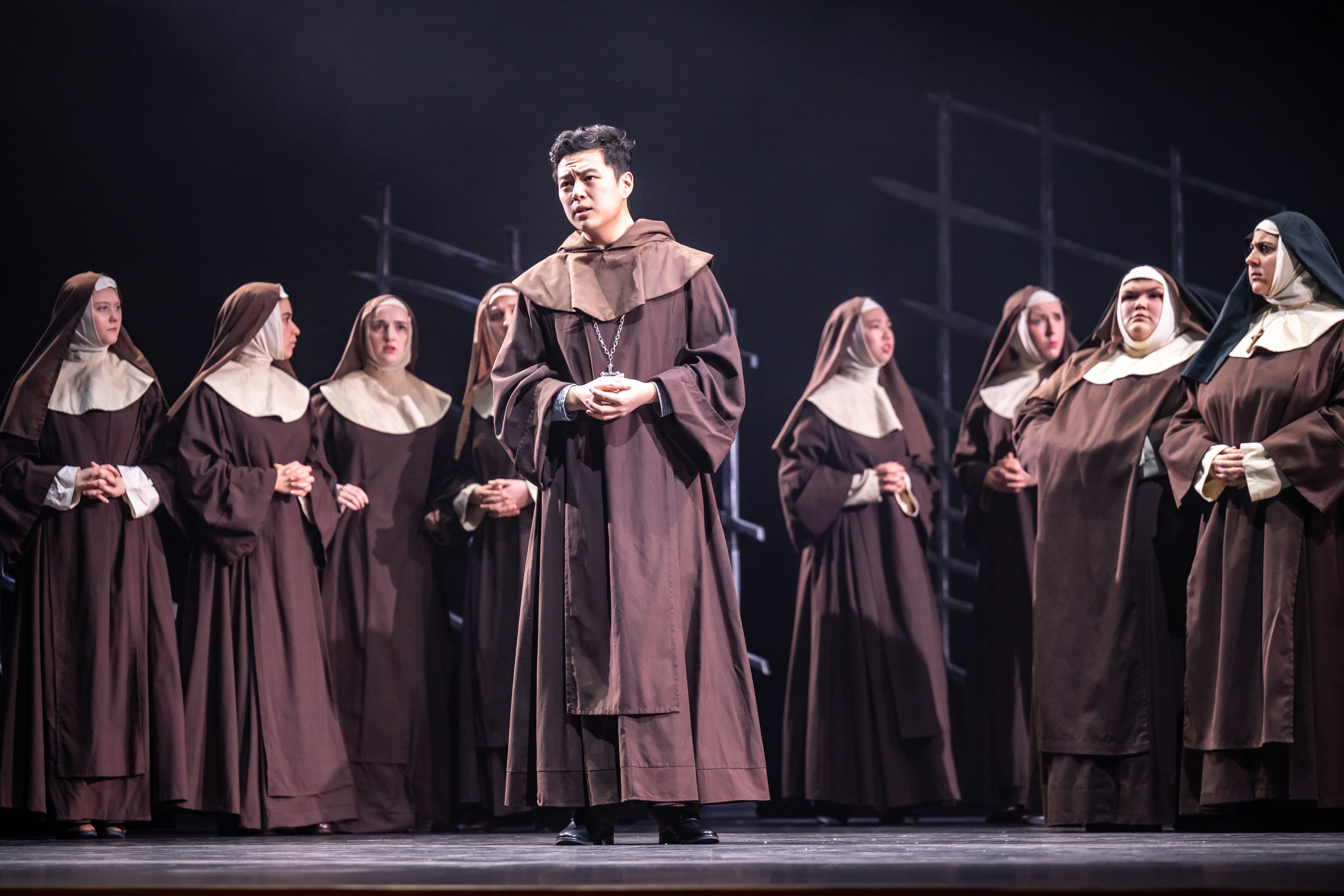 Dialogues Des Carmélites — L'Aumônier