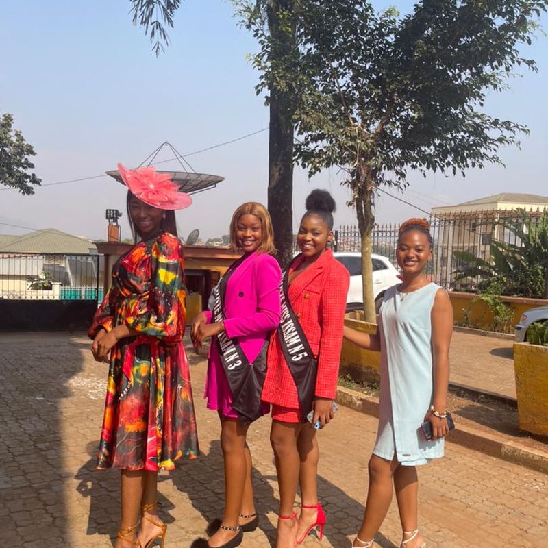 Belle photo avec quelques finalistes