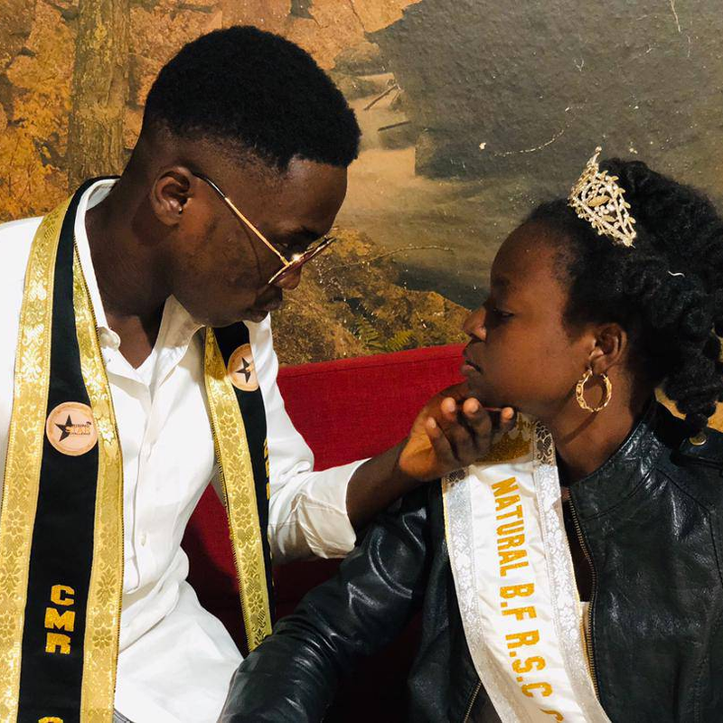 Moyen Miss and Mister