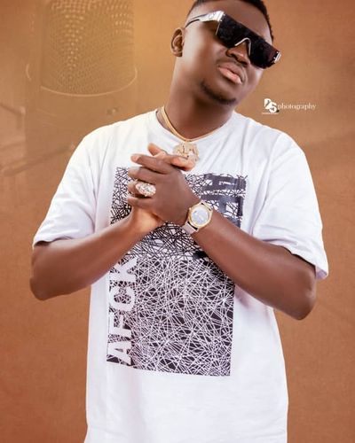 MARKO LE RAPPEUR DOCILE