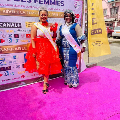 A un évènement (Bankable women)