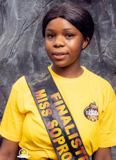 Bakam Ouafo Larifa  Farrelle