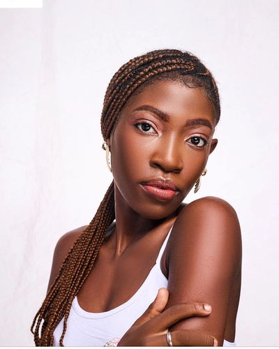 Dénote NAMBALA Hornela Élise