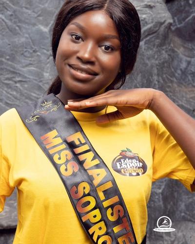 MASSIÉNÉ BELLA IDE ALEXANDRA SANDY