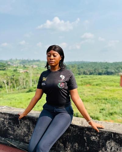 SIMO Pierrette Ashley.