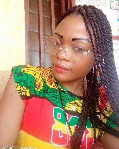 DORIANE AKENA SANTHIÈSE