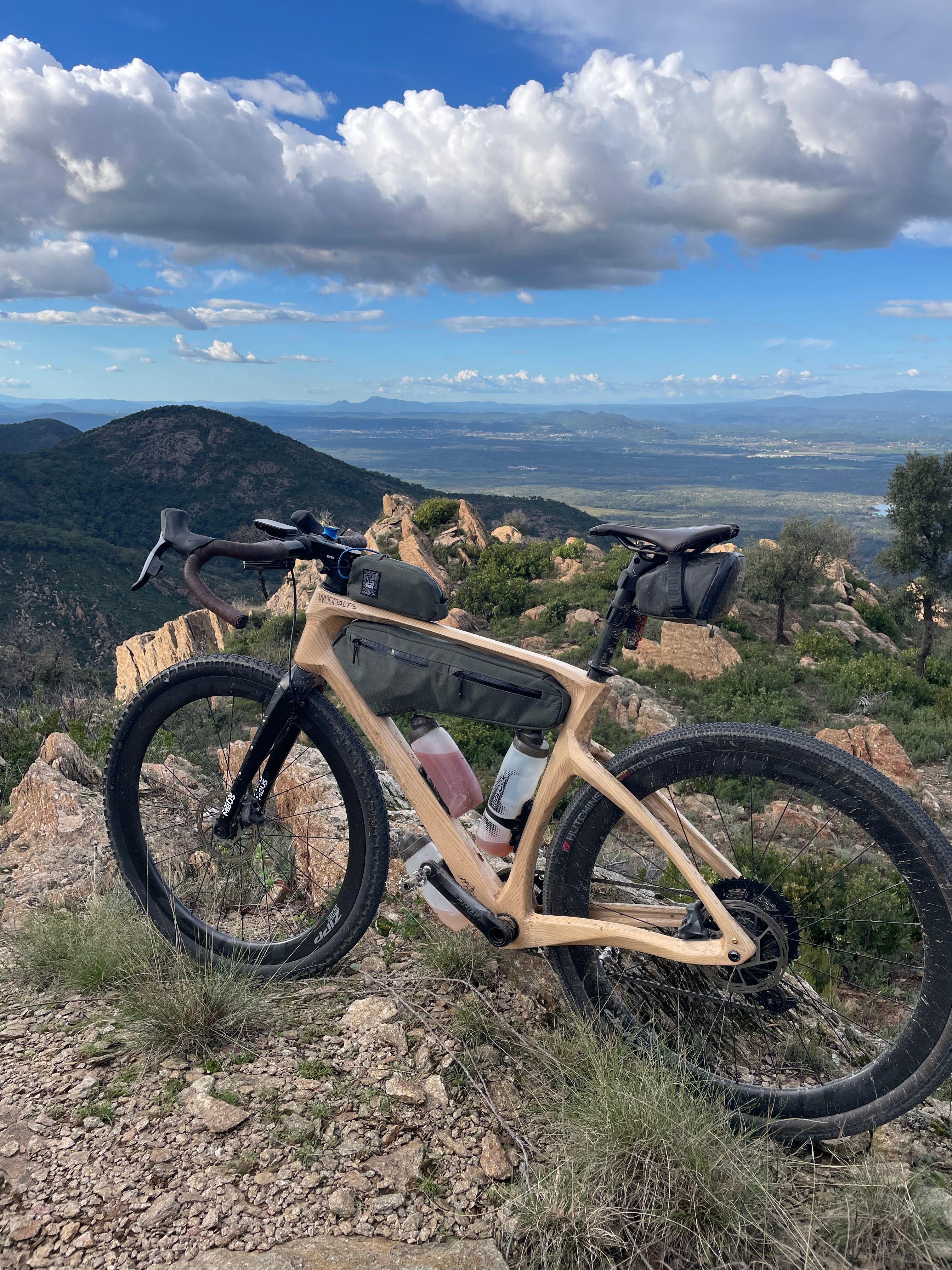 BRANCHY grave bike equipped for long distance race