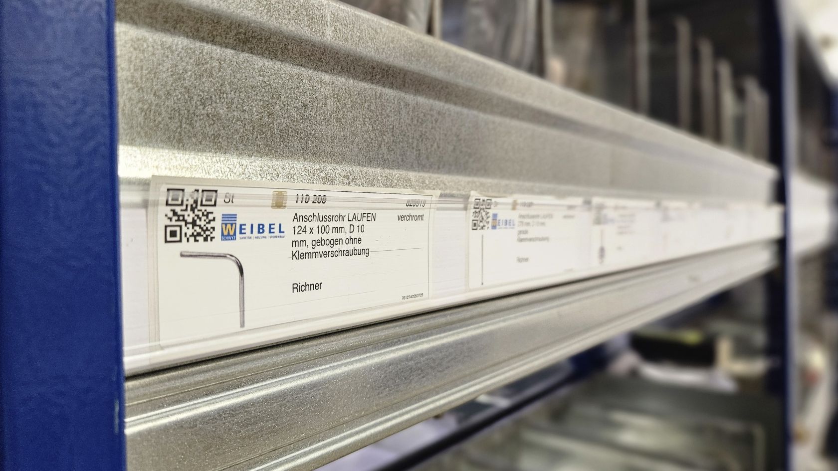 Effiziente Lagerbeschriftung mit Colorprint 400 Farbetikettendrucker
