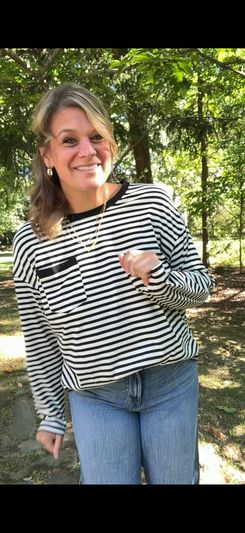 AUMORA Women's Oversized Striped Long Sleeve Crew Neck T-Shirt, Brown