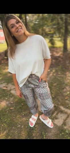 Angerella High-Waisted Wide-Leg Capri Pants