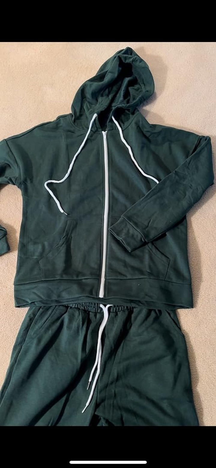 Who doesnt love a cute, lightweight two piece set?!
