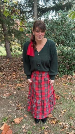 Complete every Christmas outfit with this skirt!