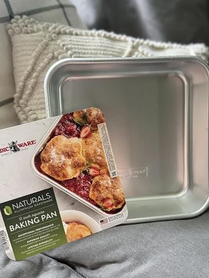 Nordic Ware Natural Aluminum Commercial Square Cake Pan, 9 x 9