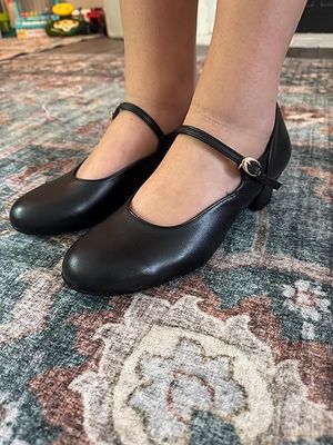 Great shoe for my daughters show choir shows!
