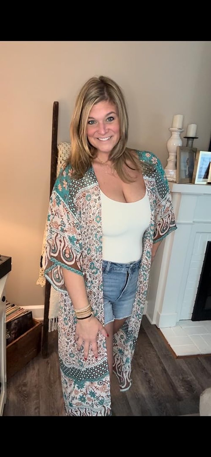 So many ways to wear this gorgeous kimono!