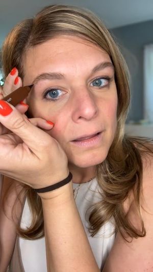 Fuller thicker looking brows in seconds!
