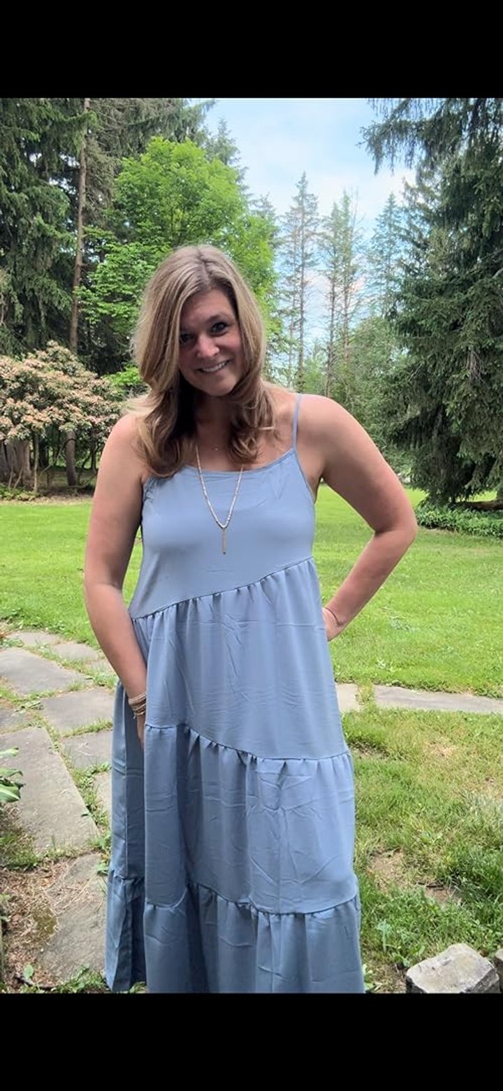 Perfect pretty dress for church, baby or wedding showers!