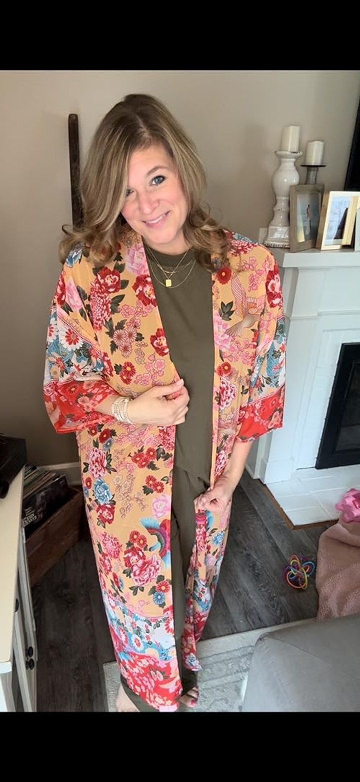 Such a pretty, vibrantly colorful for spring and summer!