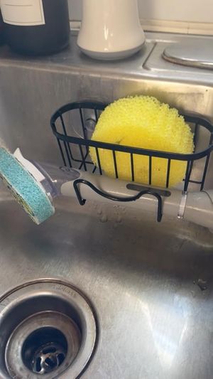 Compact simple and cute sponge holder for any space