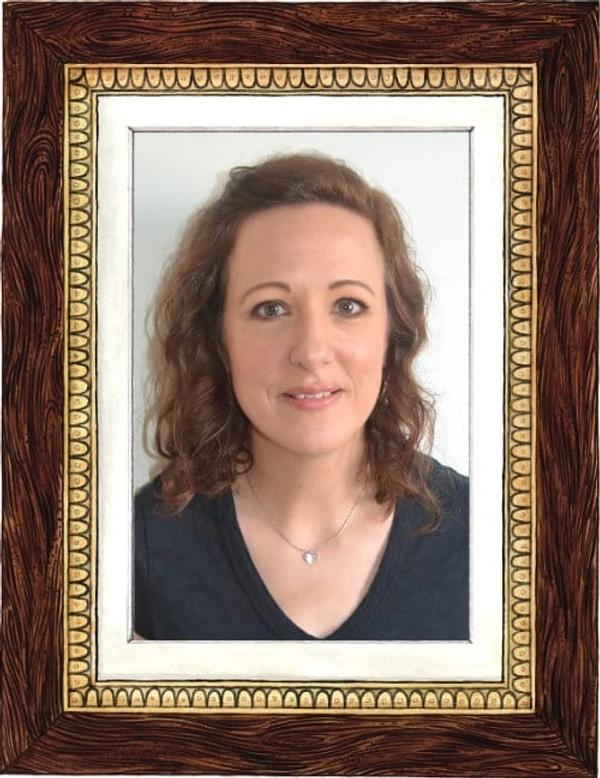Dr Zoë Gilder