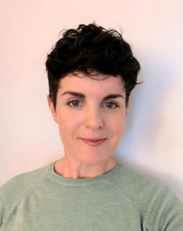 Portrait of Dr Lois Hurley