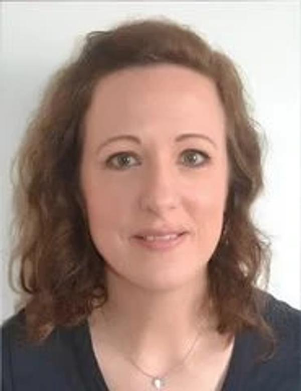 Dr Zoë Gilder