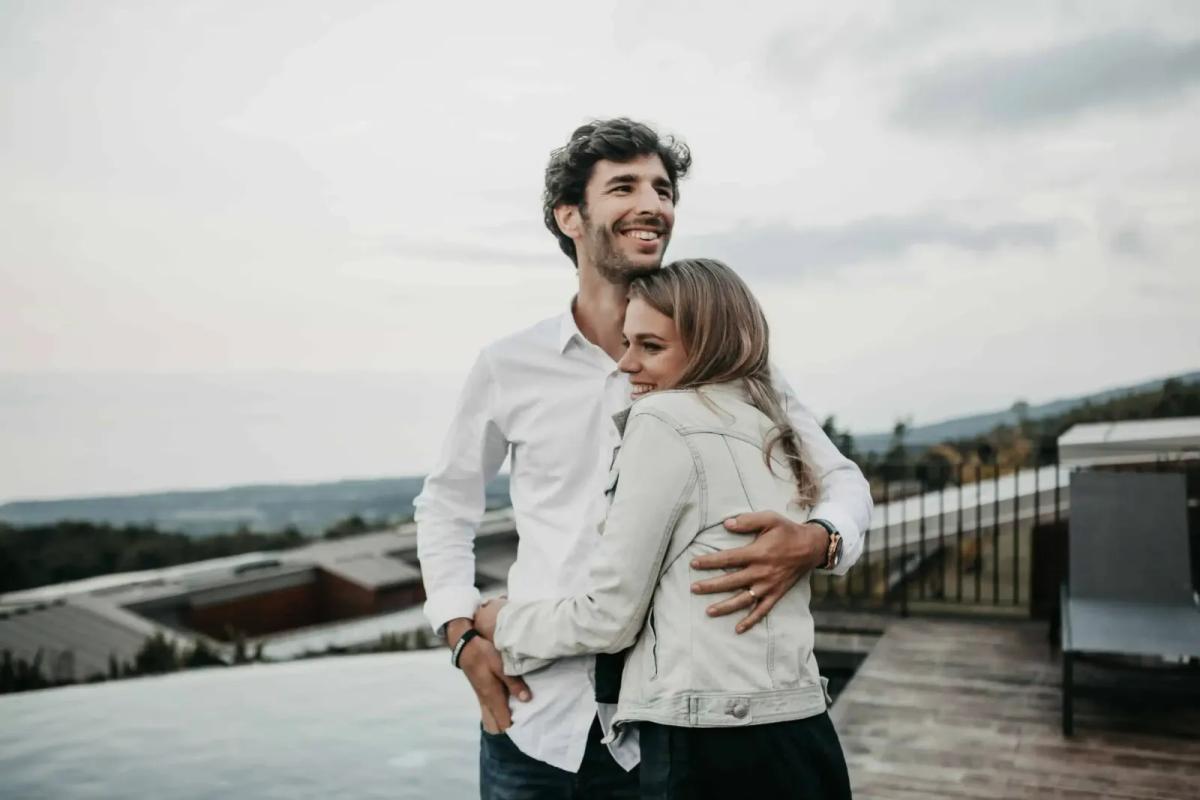 A couple communicating in a non monogamous relationship