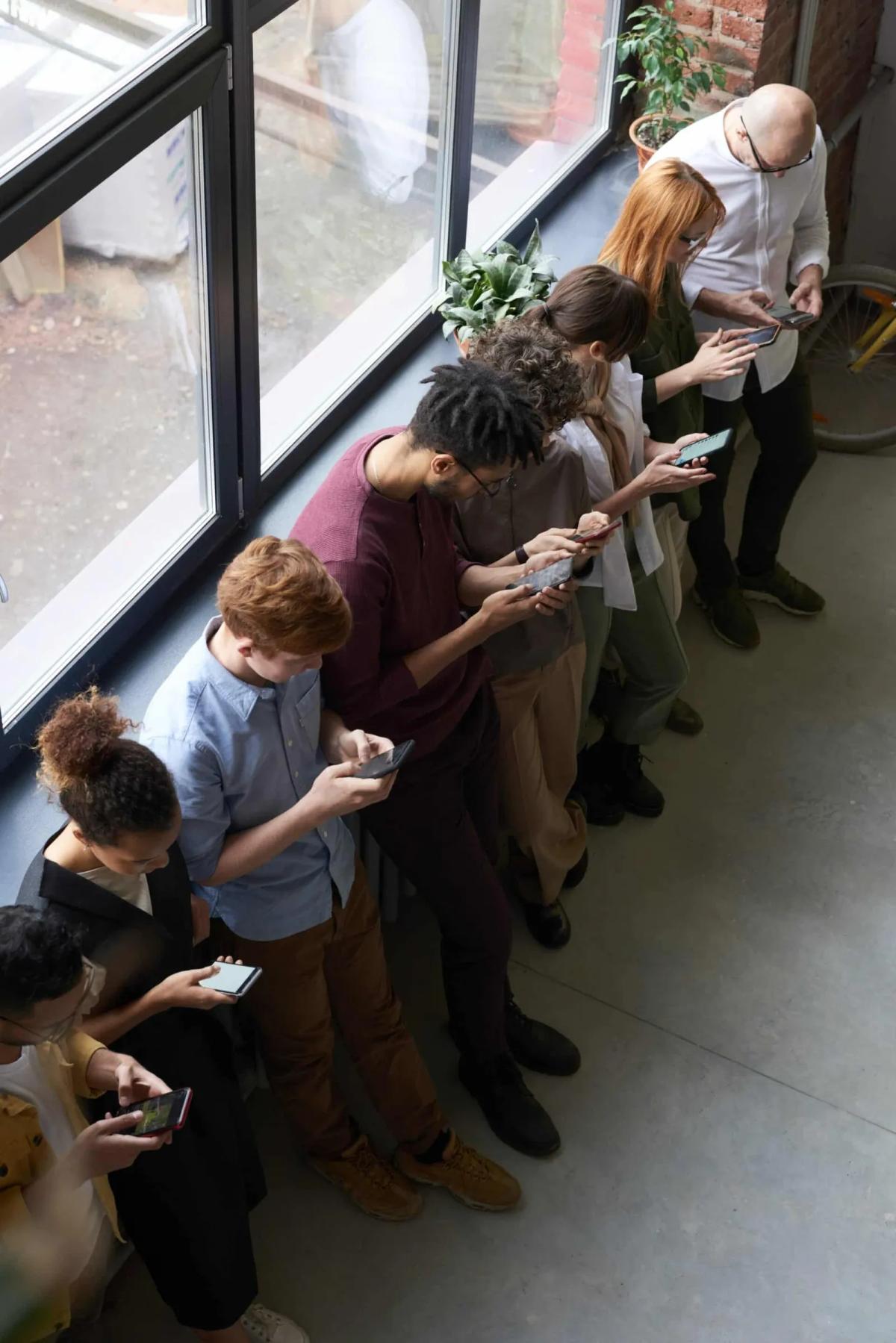How Social Media Affects Your Mental Health – Causes, Risks, and Solutions