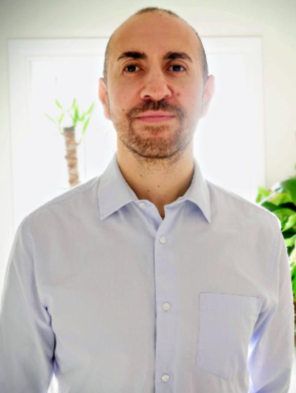 Portrait of Dr Badri Bechlem