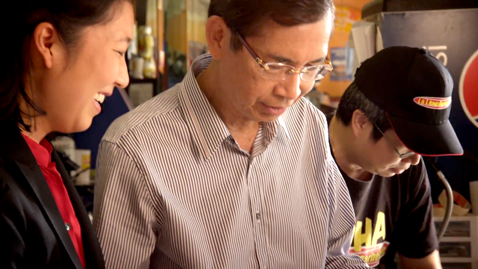 Video cover image shows Entrepreneur Eddie Flores, Jr with his daughter
