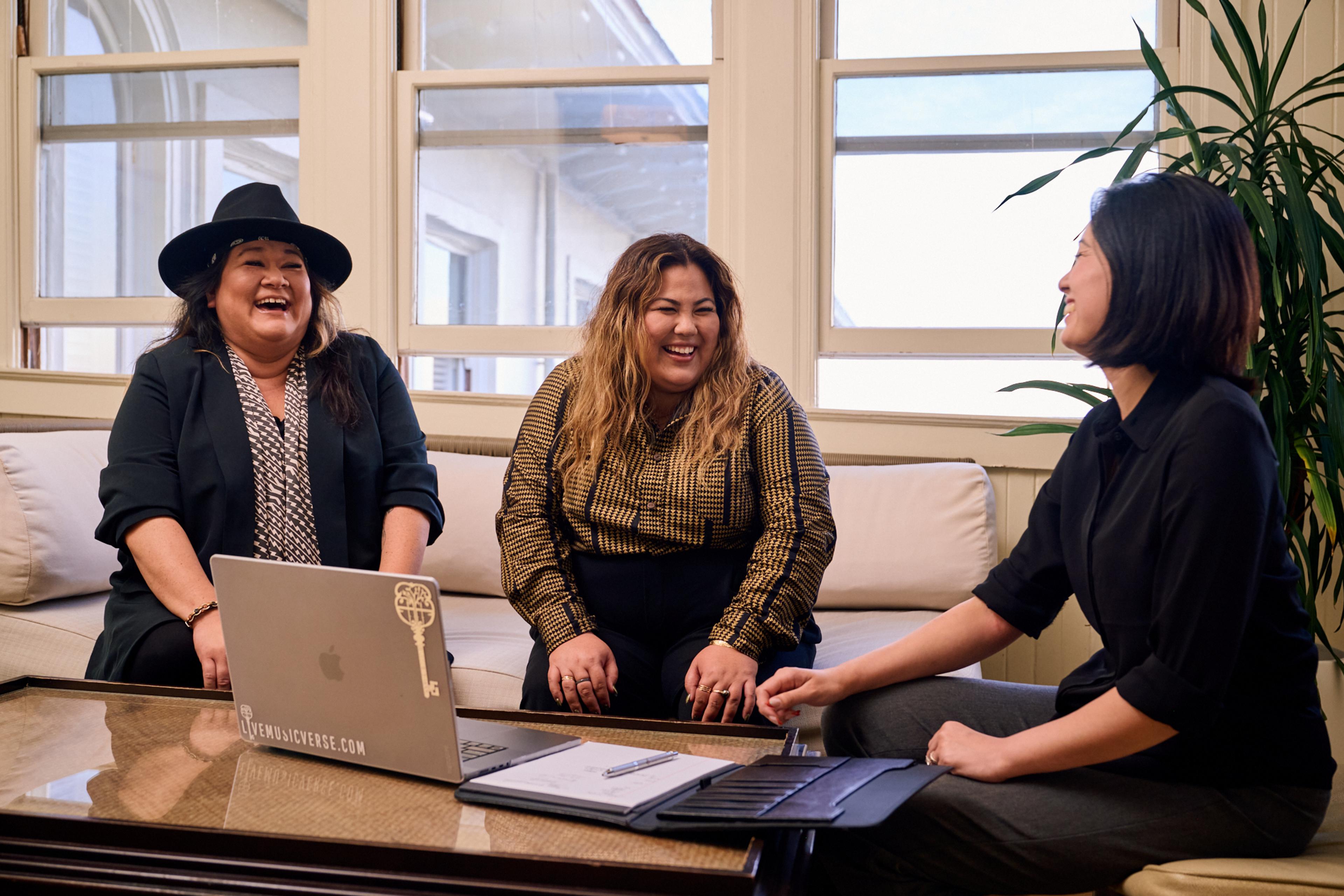 Gate Ki Entrepreneurs Jenn “JRoQ” Wright & Quinn Miyashiro sit down with their Hawaii National Bank Relationship Officer Kacie Bergantinos.