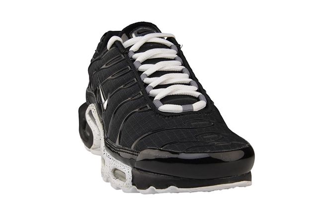 nike air max plus tn oreo