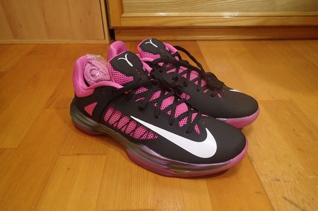 Nike Pink Hyperdunk Low Kay Yow Angle 1