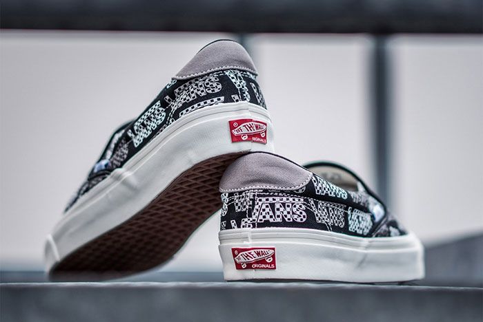 Vans hot sale heel logo