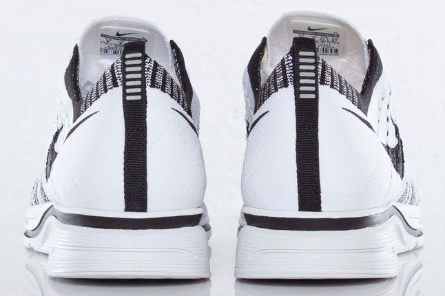 Nike Flyknit Sneaker 1