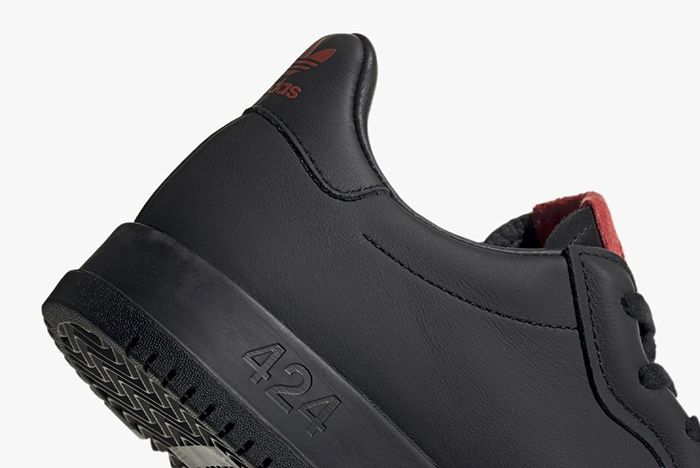 Fourtwofour Adidas Black Detail