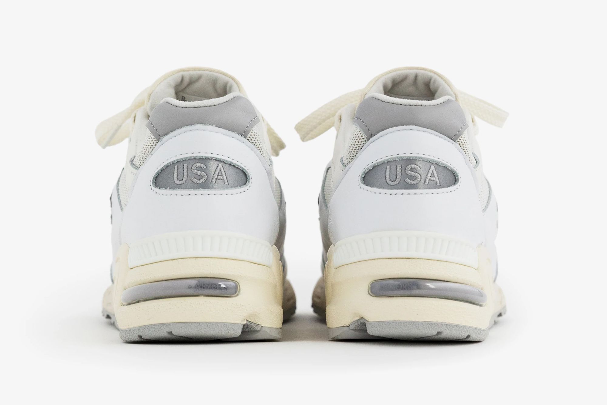 新品未使用ニューバランス 990V2 Sea Salt 26cm Size 9.5 - New Balance x Teddy Santis 990v2 Sea Salt White MADE in