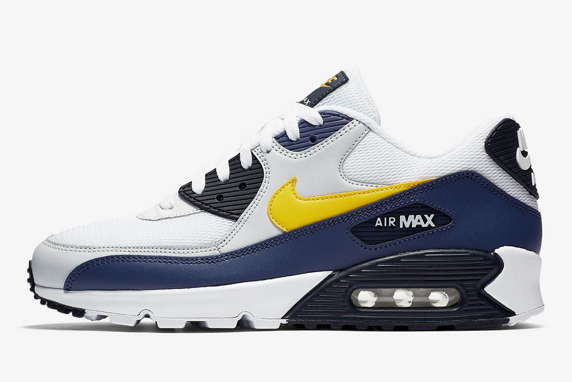 nike air max 90 michigan