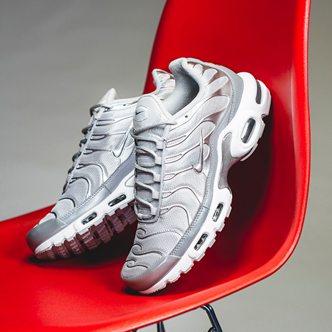 Take It to the Air Max: A High-Speed History the 'Silver Bullet' - Sneaker Freaker