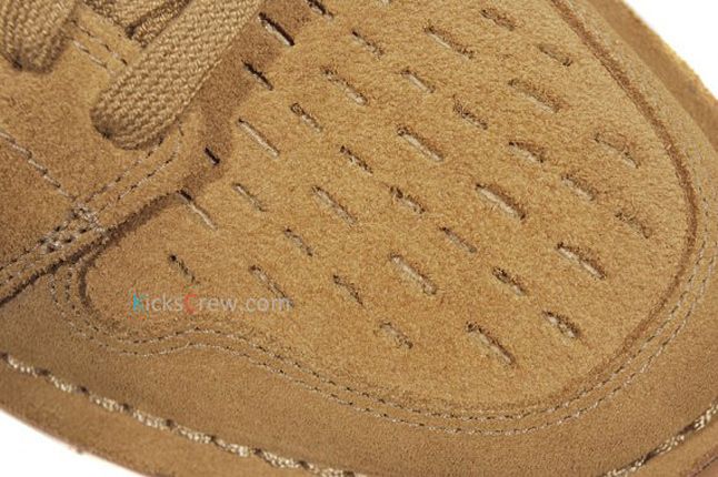 nike desert boots