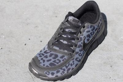 Nike Free 5 0 V4 Leopard Pack Black Quater Front 1